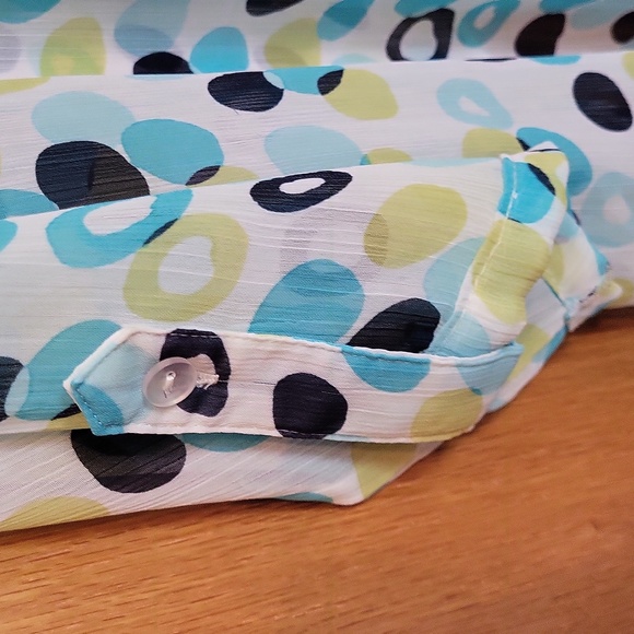 Button down tie front blouse 3/4 sleeves button strap,or not. Navy,aqua lime dot - Picture 4 of 8